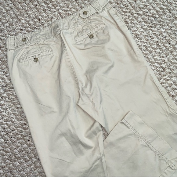 2 for $20 or 5 for $40
EDDIE BAUER CHINO PANTS - SZ. 6 - Picture 8 of 10